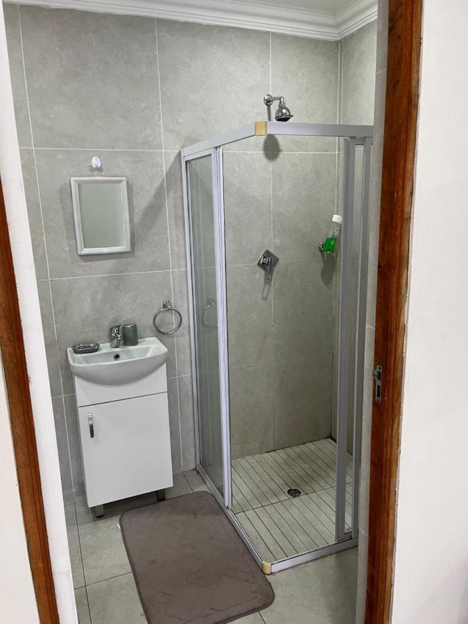 Rooikrans Guest House Johannesburg Bagian luar foto